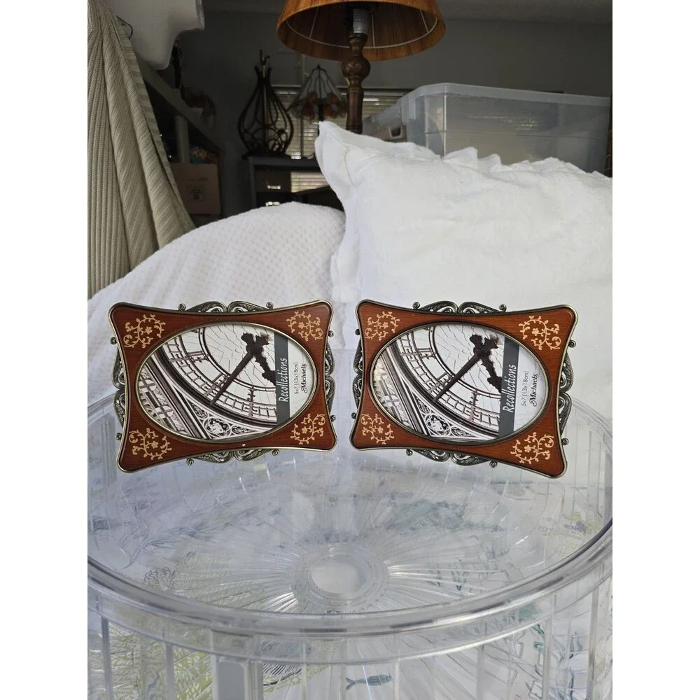 Pair of Art Deco Style Ornate Photo Picture Frames 5x7
